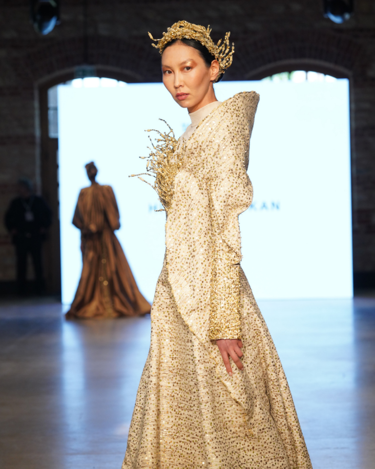 HİNT KETENİ PULLU OMUZ DETAYLI ABİYE ELBİSE 36