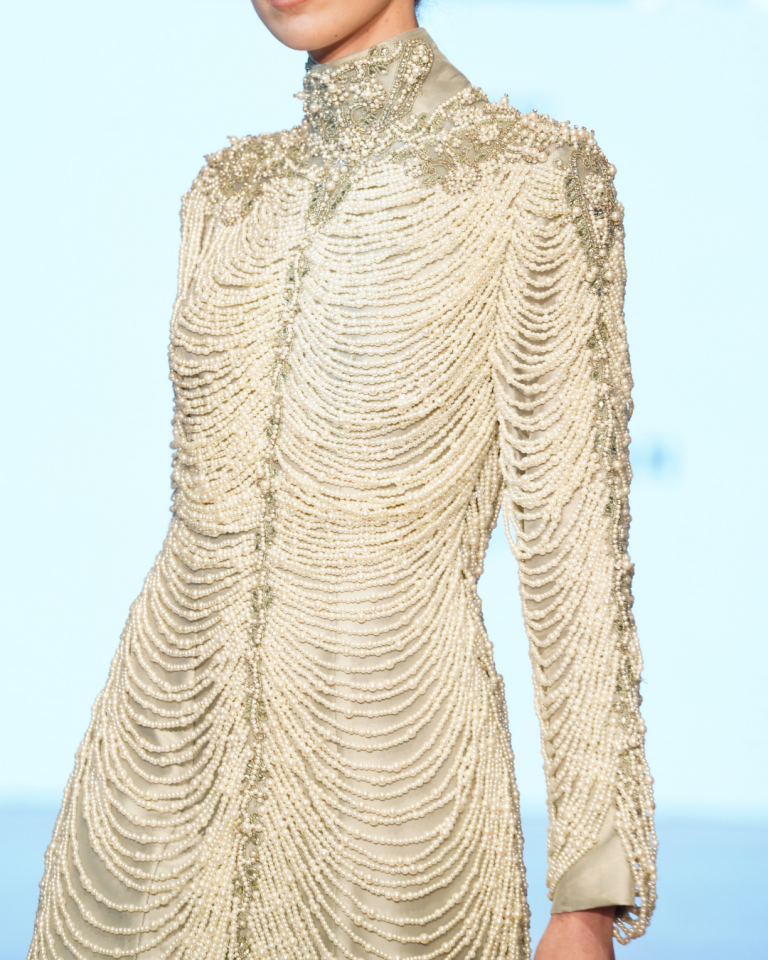 İNCİ VE TAŞ DETAYLI BALIK ETEKLİ ABİYE ELBİSE 36