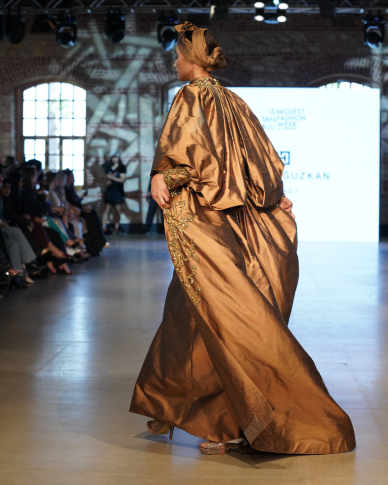 BELDEN BOLEROLU TAFTA TUVALET 36