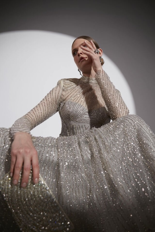 ÜST BEDEN PAYET İŞLİ ETEĞİ VEREV PİLELİ APLİKE DETAYLI TUVALET M-0794 36 - Krem