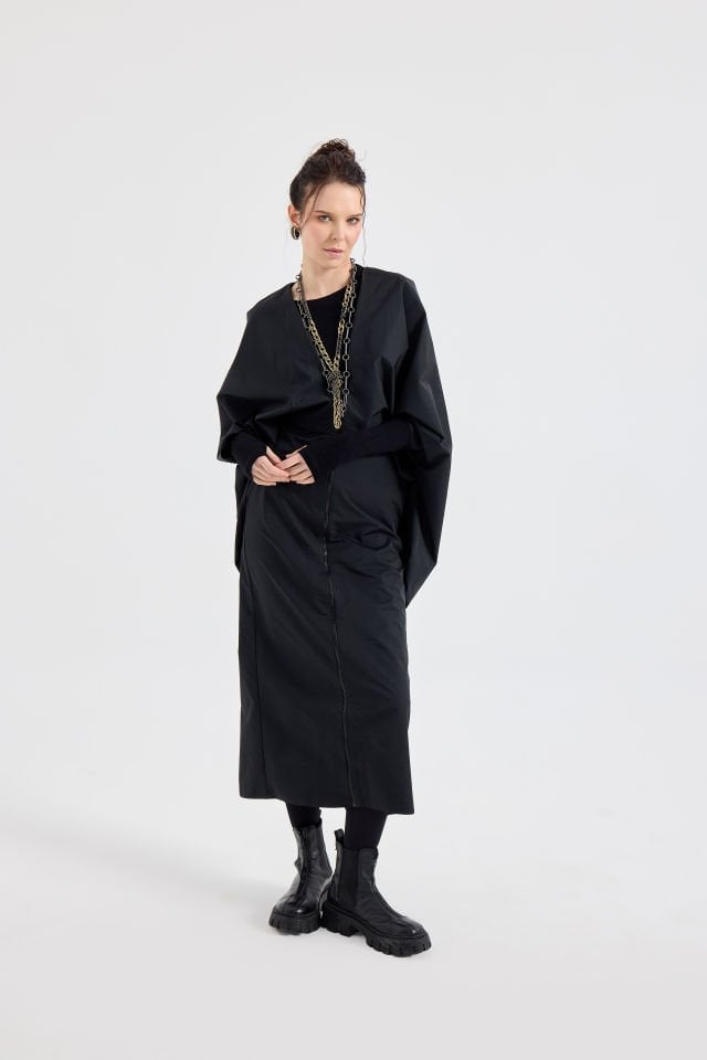 PARAŞÜT KUMAŞ PELERİNLİ SPOR ELBİSE 42 - SİYAH