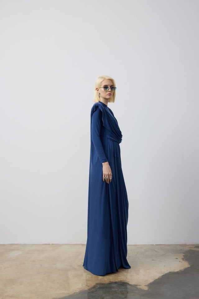 VATKA DETAYLI DEGAJE YAKA ELBİSE 44