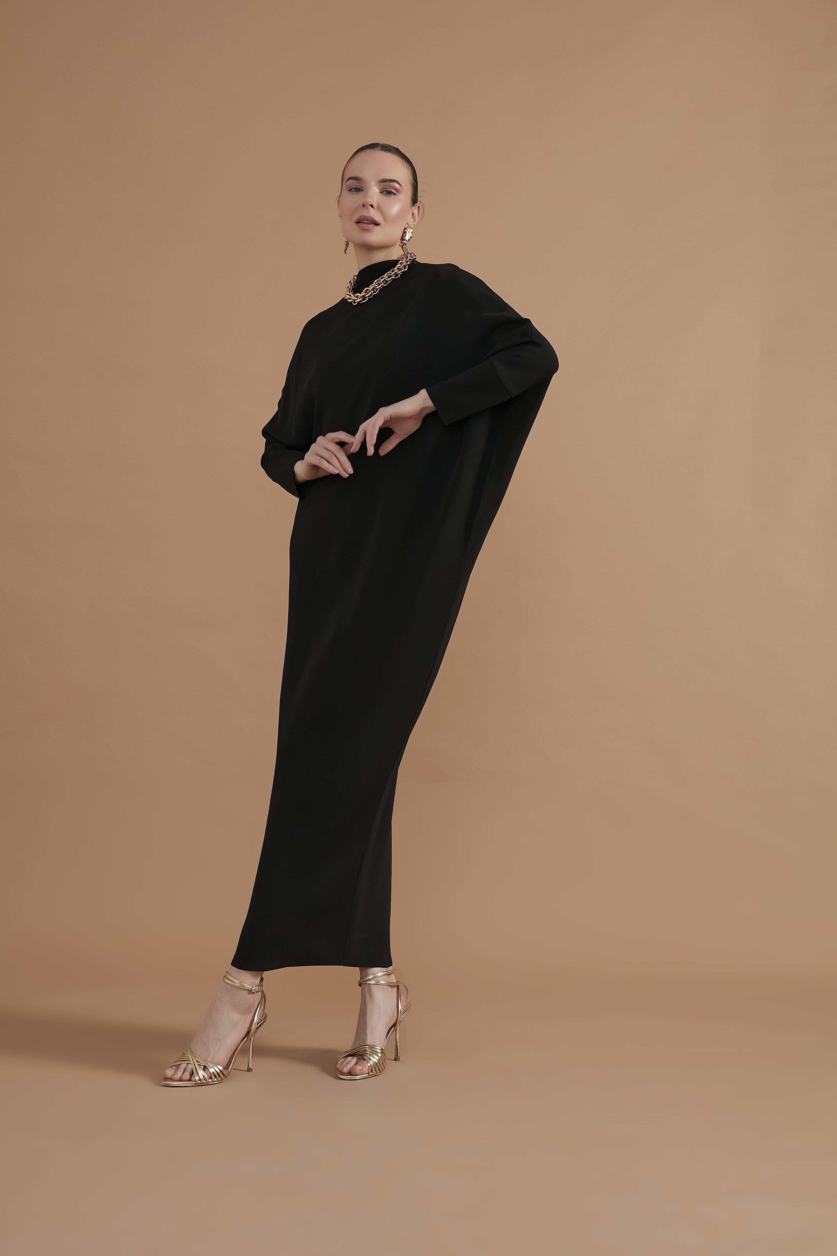 Tek Kolu Yarasa Elbise 38