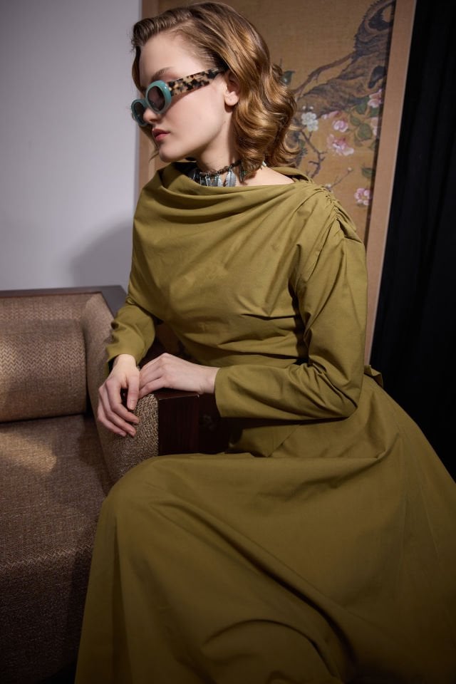 OMUZ BÜZGÜ DETAYLI BLUZ ETEK TAKIM 44