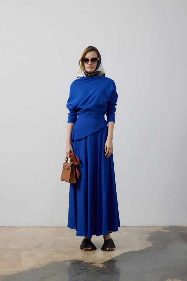 OMUZ BÜZGÜ DETAYLI BLUZ ETEK TAKIM 44