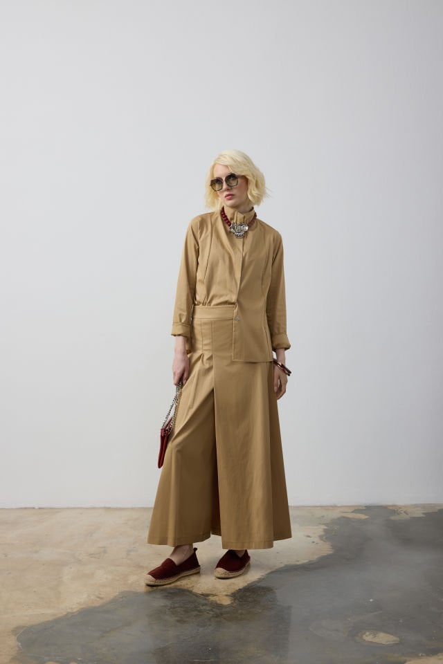 ÖNDEN PİLELİ PANTOLON ETEK GÖMLEK TAKIM 44