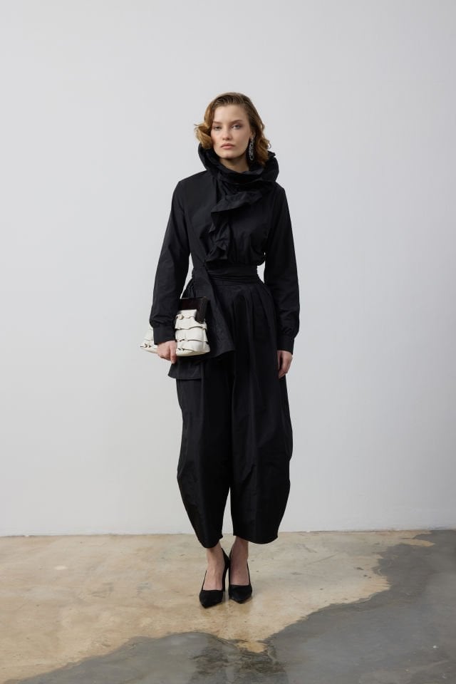 VOLAN YAKALI GÖMLEK ŞALVAR TAKIM