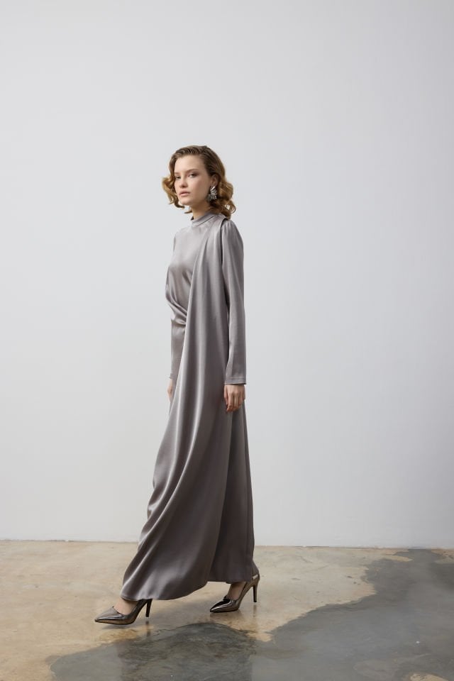 BELDEN TOPLAMALI ARKASI PARÇALI ŞIK ELBİSE 46