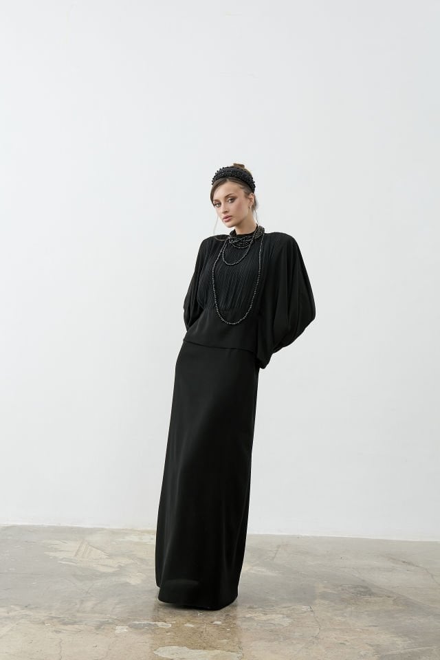 Ön Kısmı Piliseli İçten Kuşaklı Abaye Elbise Standart