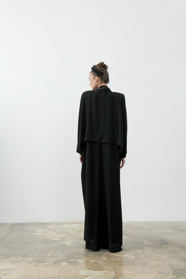 Ön Kısmı Piliseli İçten Kuşaklı Abaye Elbise Standart