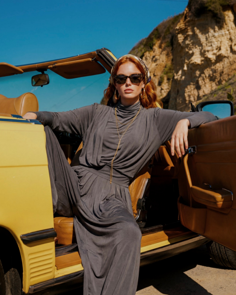 DEGAJE YAKA KEMER DETAYLI BLUZ VE SİMBAD ŞALVAR TAKIM 25T046 40 - KAHVE