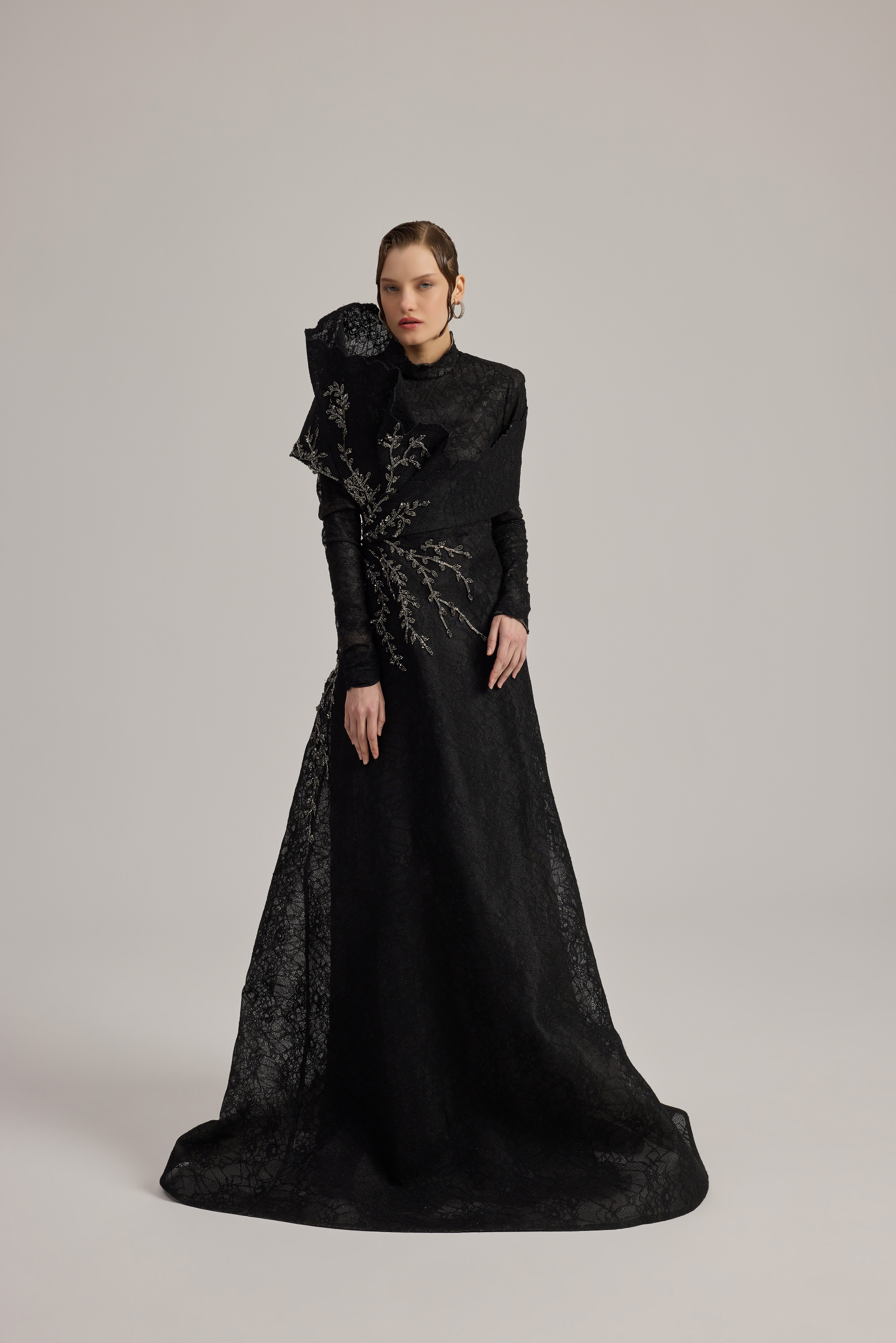 ÜÇ BOYUT DETAYLI APLİKE İŞLİ TUVALET 36